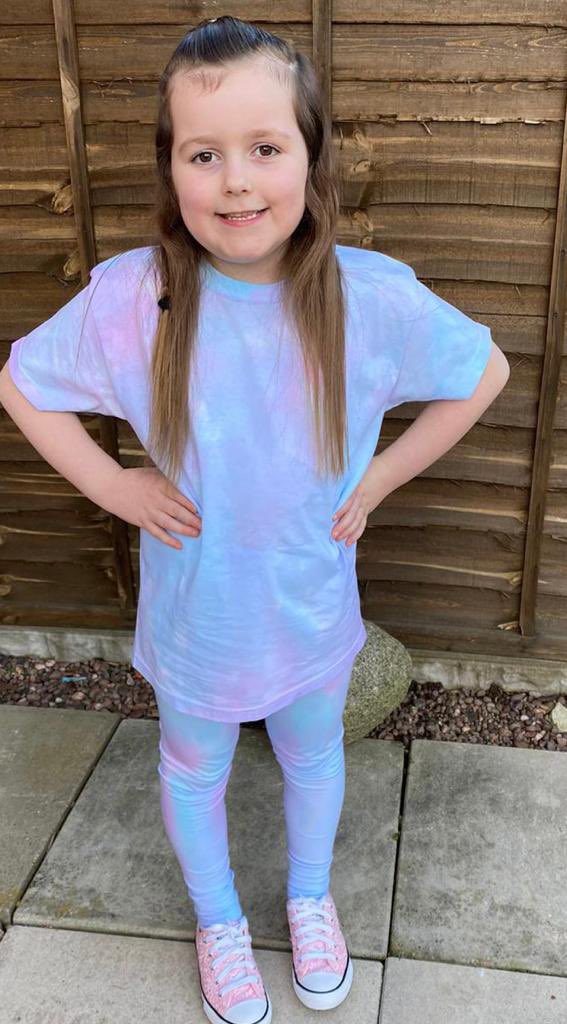 Coutureuk49's tweet photo. One of our lovely customers in her tie dye legging and t shirt set! 🖤 https://t.co/D91iKHonIW