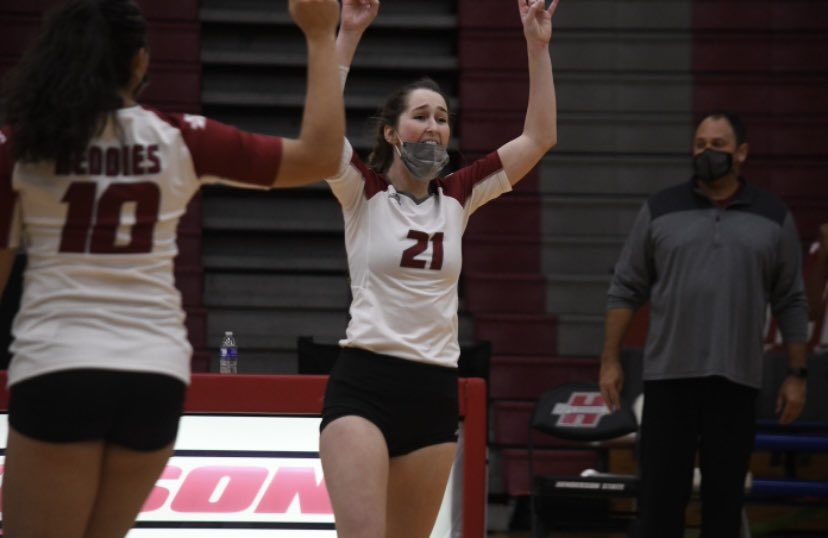 ReddiesVB's tweet photo. FRIDAY•GAME DAY•MOOD https://t.co/MKGikG0FZd