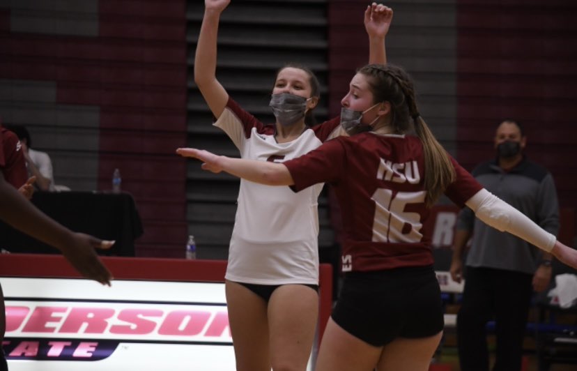 ReddiesVB's tweet photo. FRIDAY•GAME DAY•MOOD https://t.co/MKGikG0FZd