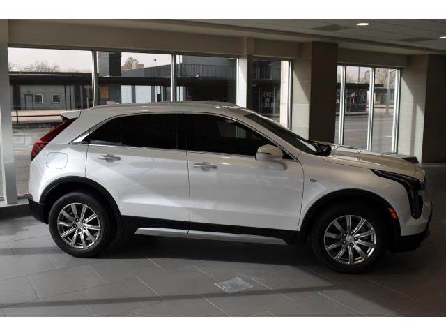 Alderson_Caddy's tweet photo. “The proportions create a sporty, agile appearance, yet the XT4 provides great utility.” ✨
-#TheresePinazzo, #Cadillac Exterior Design Manager

Get up to $1,750 off💰 our #NEW #2021CadillacXT4 #PremiumLuxury #SUV at #AldersonCadillac🤩!

Website➡️: https://t.co/n99jZOeCui https://t.co/s7itG0fTve