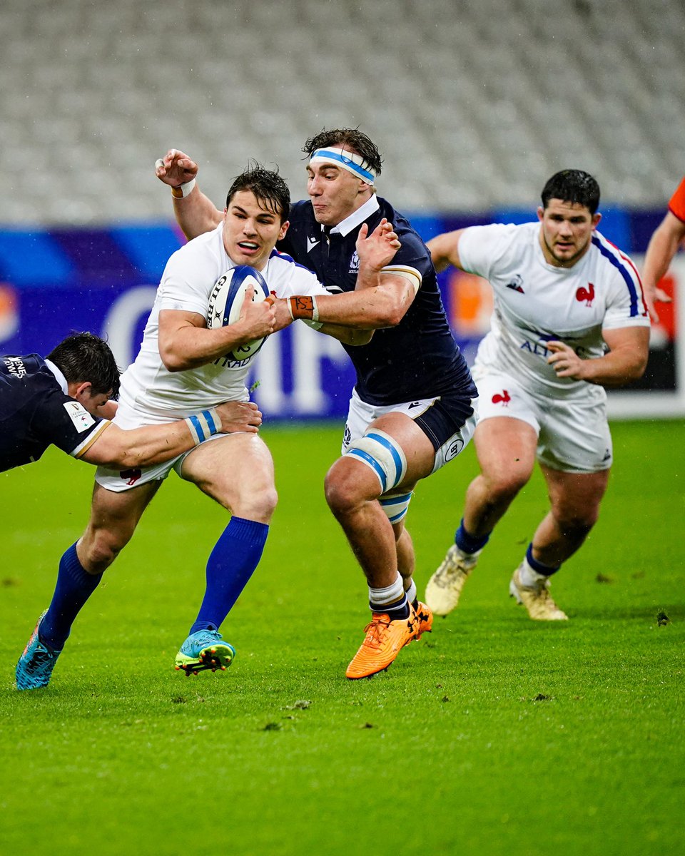 FranceRugby's tweet photo. 🇫🇷🏴󠁧󠁢󠁳󠁣󠁴󠁿 40 minutes pour y croire ! Allez les Bleus !

#FRAECO #XVdeFrance #NeFaisonsXV https://t.co/A6zLAIzsgP