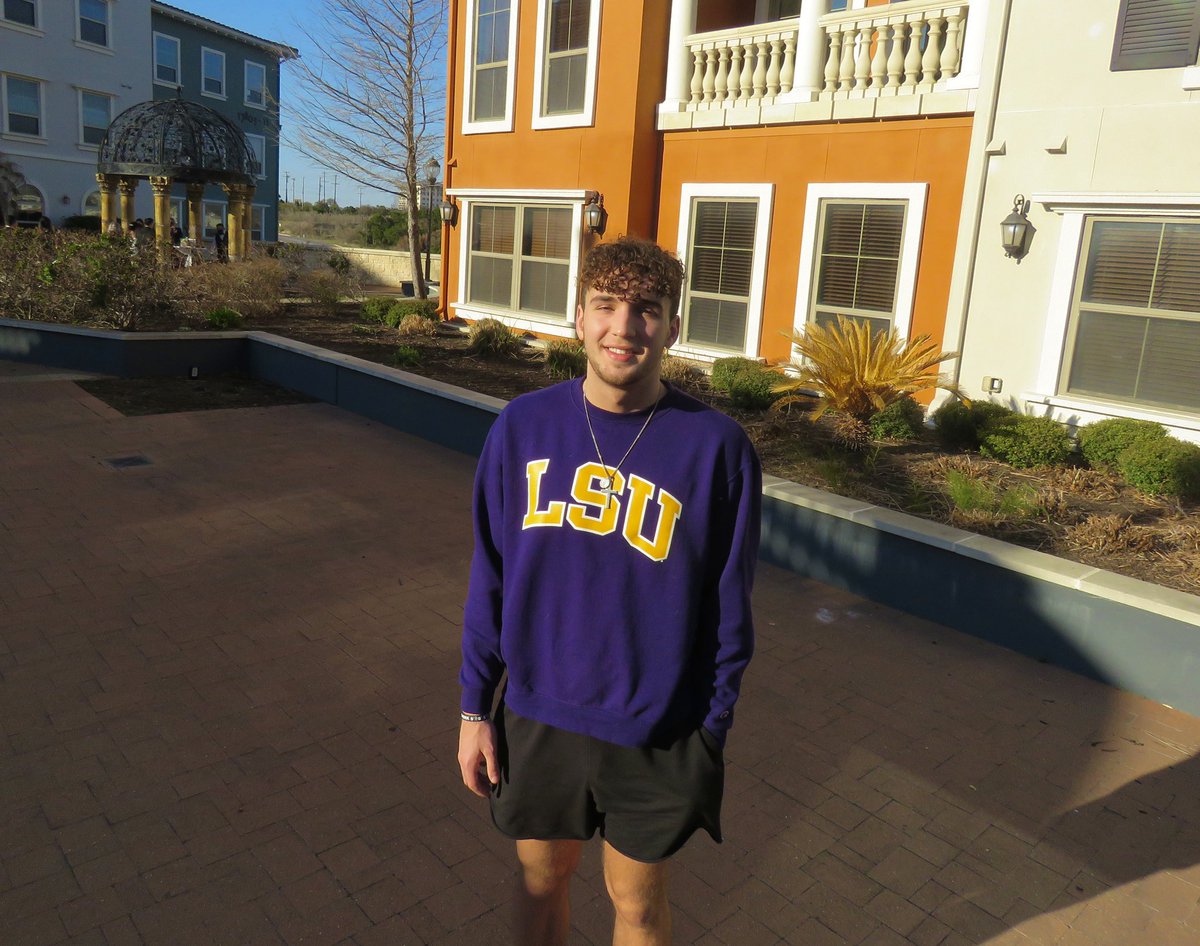 adam_benhayoune's tweet photo. First &amp; foremost I’d like to thank God, family, friends, coaches, teammates, and everyone who’s helped me along this journey. With that said i’m proud to announce i’ll be continuing my education &amp; basketball career at LSU as a pwo. Go tigers!! 🐅 https://t.co/j3aO9rpo50