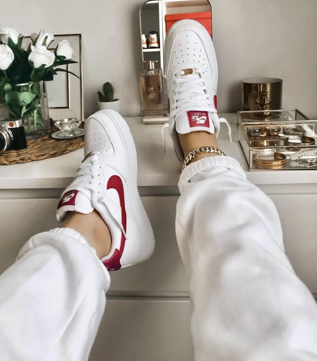 bestoffshoes's tweet photo. Air Force 1 https://t.co/CuPrIjh5rw