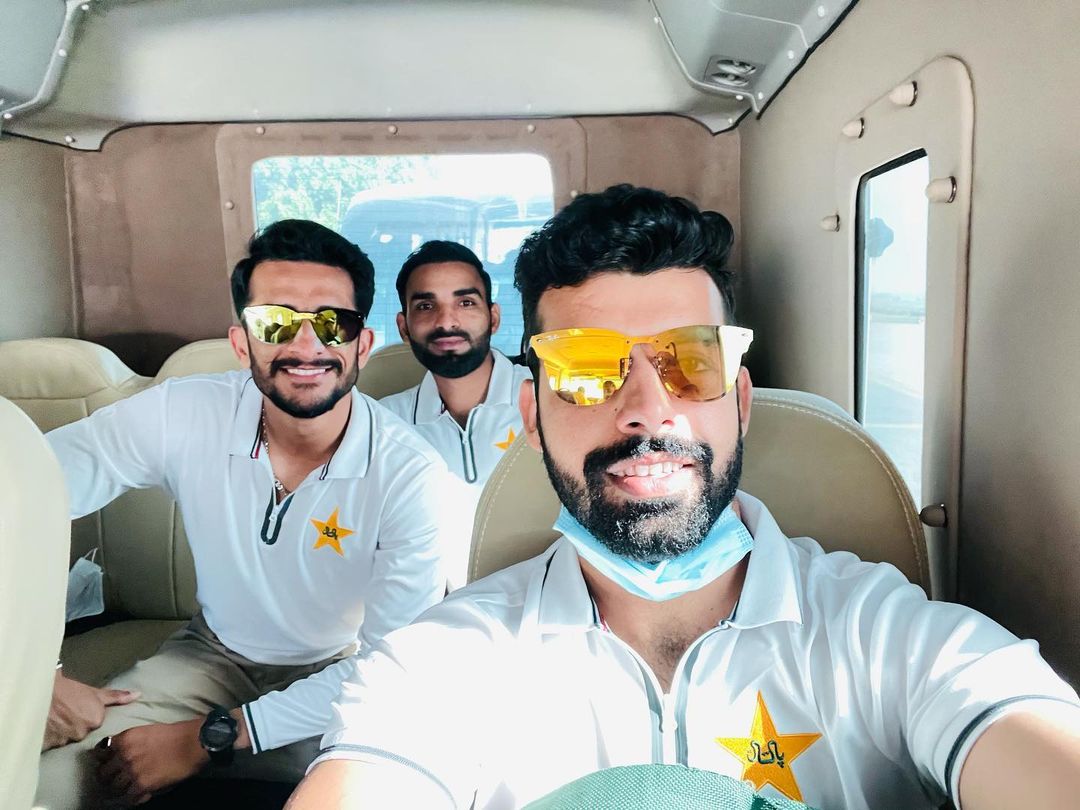 ShehzadiQueen's tweet photo. MashaAllah ❤️
Our United RotiGroup 😏🤩
@RealHa55an @76Shadabkhan @AasifAli2018 @FakharZamanLive @iFaheemAshraf 

#pakstar #pakhero #trending #PakvsSA #offtoafrica #explore #sports #cricket https://t.co/7rm3Mld3UL
