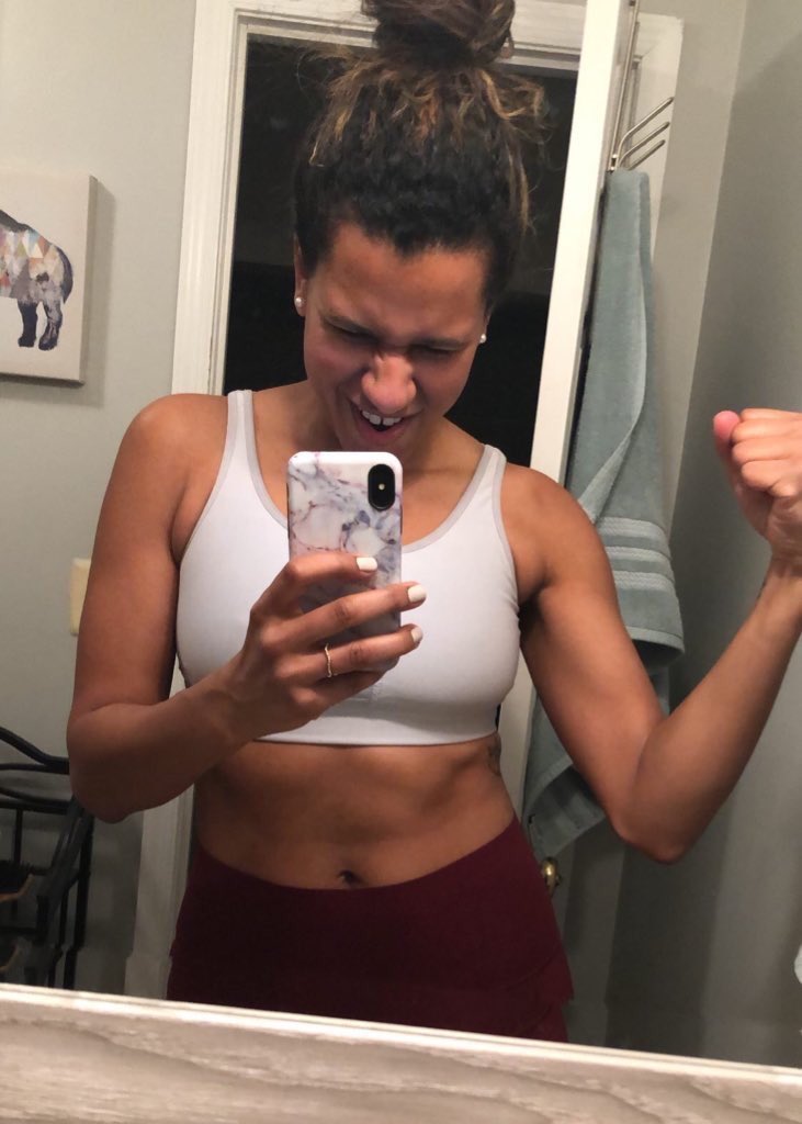 akelly88's tweet photo. Reminder to check out Sydney Cummings on YouTube if you want amazing, versatile, fun, and challenging workouts for FREE. She is truly THE BEST 💪🏾 @sydneycummings_ https://t.co/jeb7GINhNT