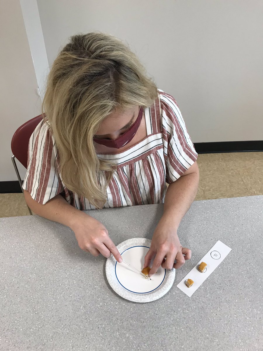 FeedingLab_MSU's tweet photo. Today at our lab meeting we practiced some meal prep basics - cutting bite sizes and scooping different boluses! #pediatricfeeding #mississippistate https://t.co/SEBh62Miij