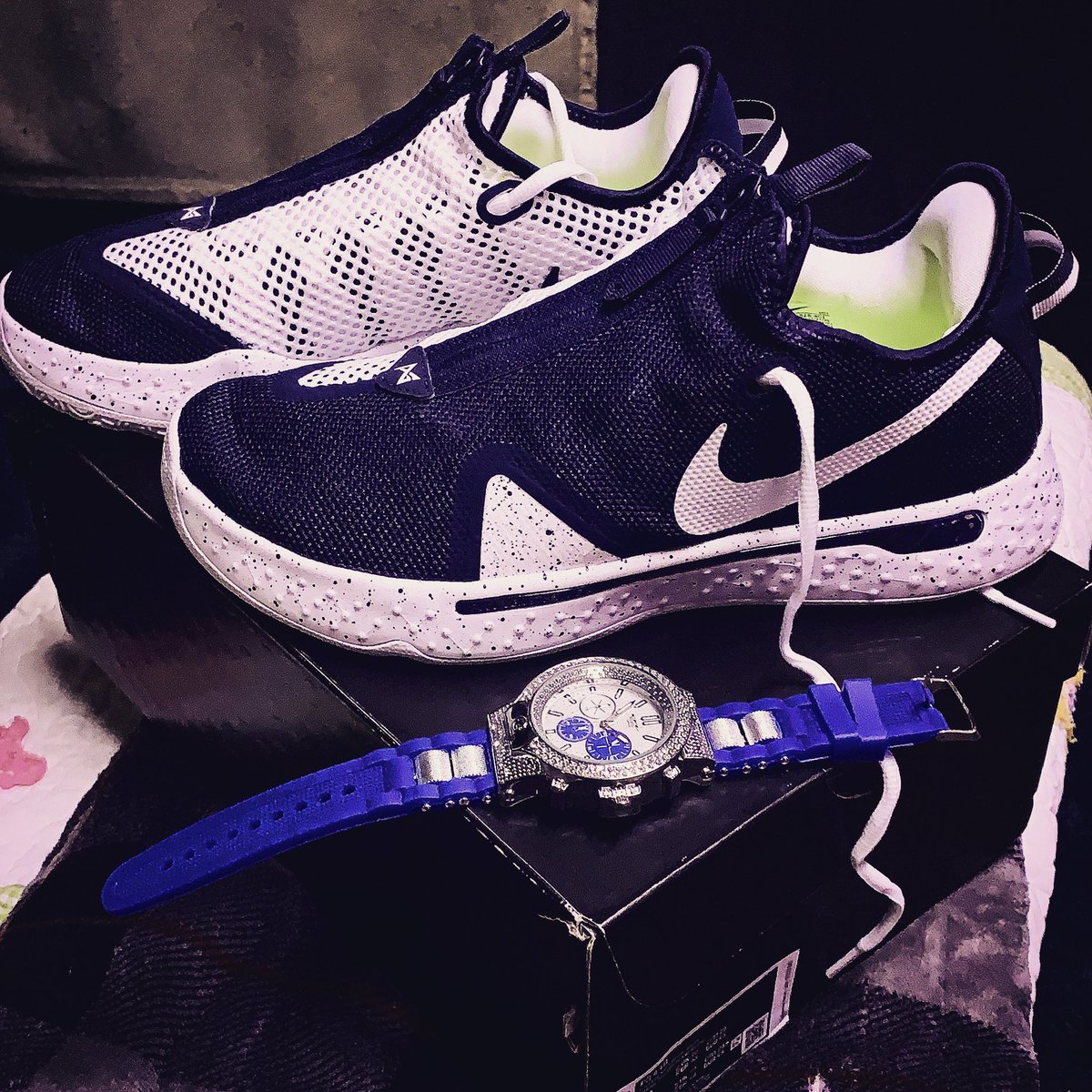 JustinDBihag23's tweet photo. Got me a few gifts today to celebrate over 370k plays this last week on my New Single, “ In the Morning” on @SoundCloud #freshkicks #freshwatch #freshsingle #freshme #boom 🤙🏻 can’t wait till it’s #amilli 💯#pg #PaulGeorge @Nike #DRIPPIN https://t.co/PRlXd4MtaT