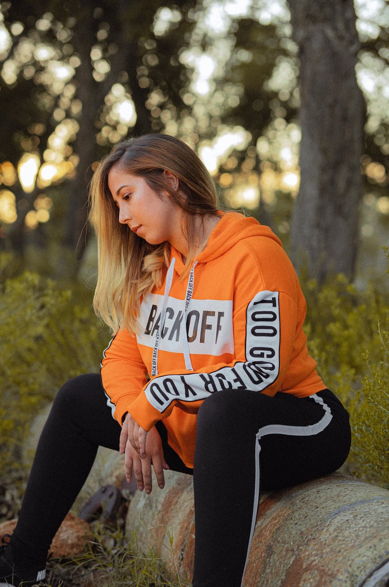 ZimBomStyle's tweet image. Hoodies Womens Fashion #StreetStyle #girlpower #stylechallenge #sweatshirt #hoodies #fashionstyle #USA  @eBay @amazon @Nike @adidas