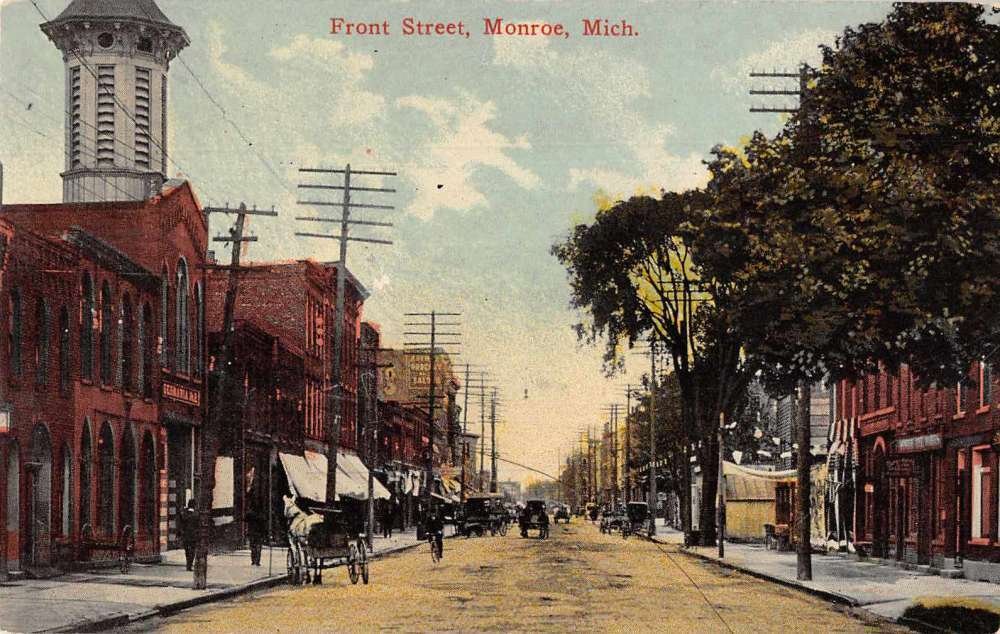 PeaceLoveMI's tweet photo. #RT @MichiganHist: Front Street in Monroe - ca. 1907-15 (ebay)
#MonroeMI #DigMonroe https://t.co/s1G83SMImd