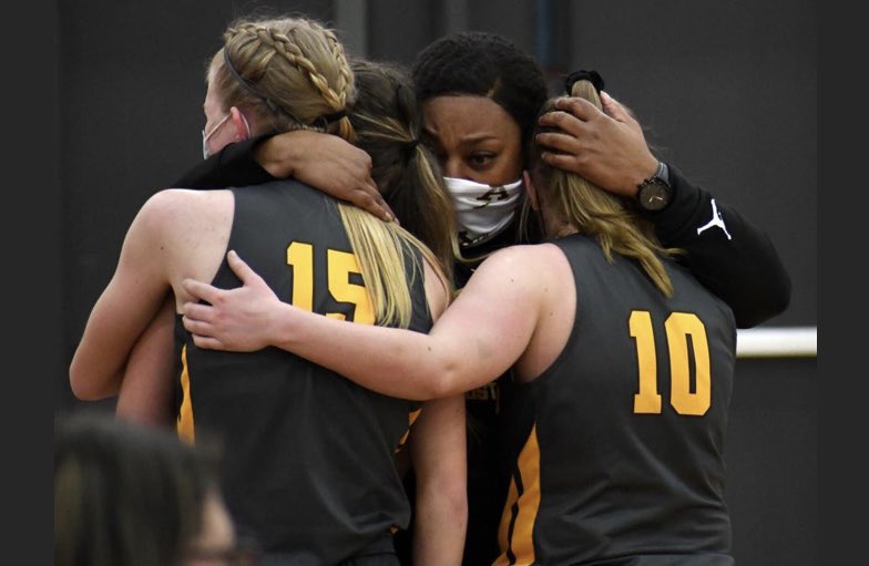 🤎💛🏀#AdamsFamily