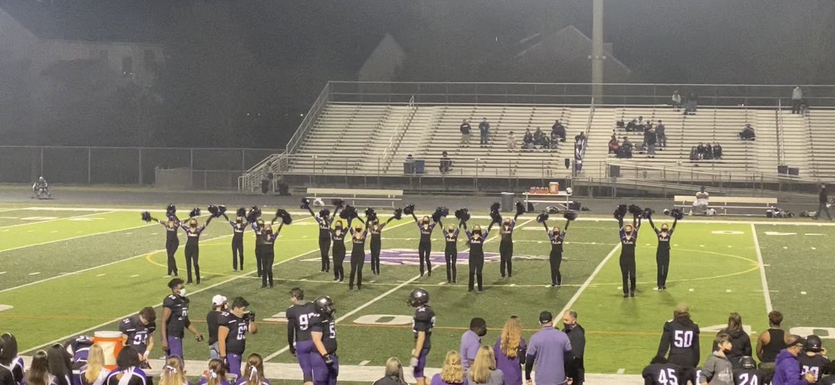BHSbobcatsdance's tweet photo. Truly enjoyed getting back out on that field! Halftime is the best time!
Proud of our Varsity Football Team beating Osbourn and our 7 time District Champ Cheer Squad! #YouWishYouWereABobcat #BHSDance #PurpleReign #ReignOn #GoBobcats https://t.co/5RJBtNZq7t