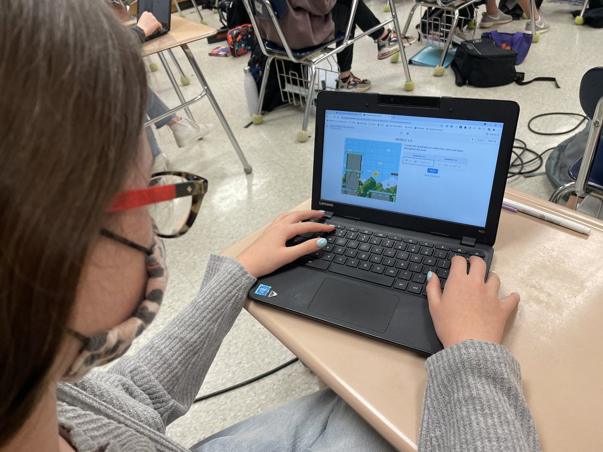 RCEMiddle's tweet photo. Super Mario #Desmos in Algebra I! #teamRCE🐾 #RCEmath🤘🏻⭐️ https://t.co/zMiG5LW1Iu