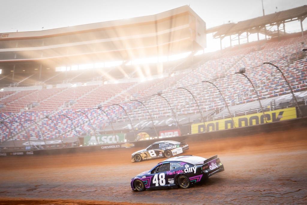 NASCAR's tweet image. ☀️