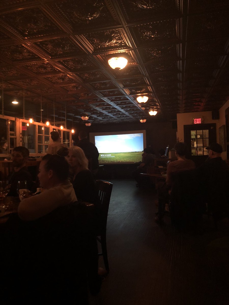 JennKSharp's tweet photo. You know you’re in Shaunavon when... the food is damn good but the people and the experience is even better 🙌
@EatHarvest’s @FoodFlat #screeningparty
#docuseries #fieldtoplate #eatlocal #exploresask #sasknice https://t.co/R5hrMXeZPA