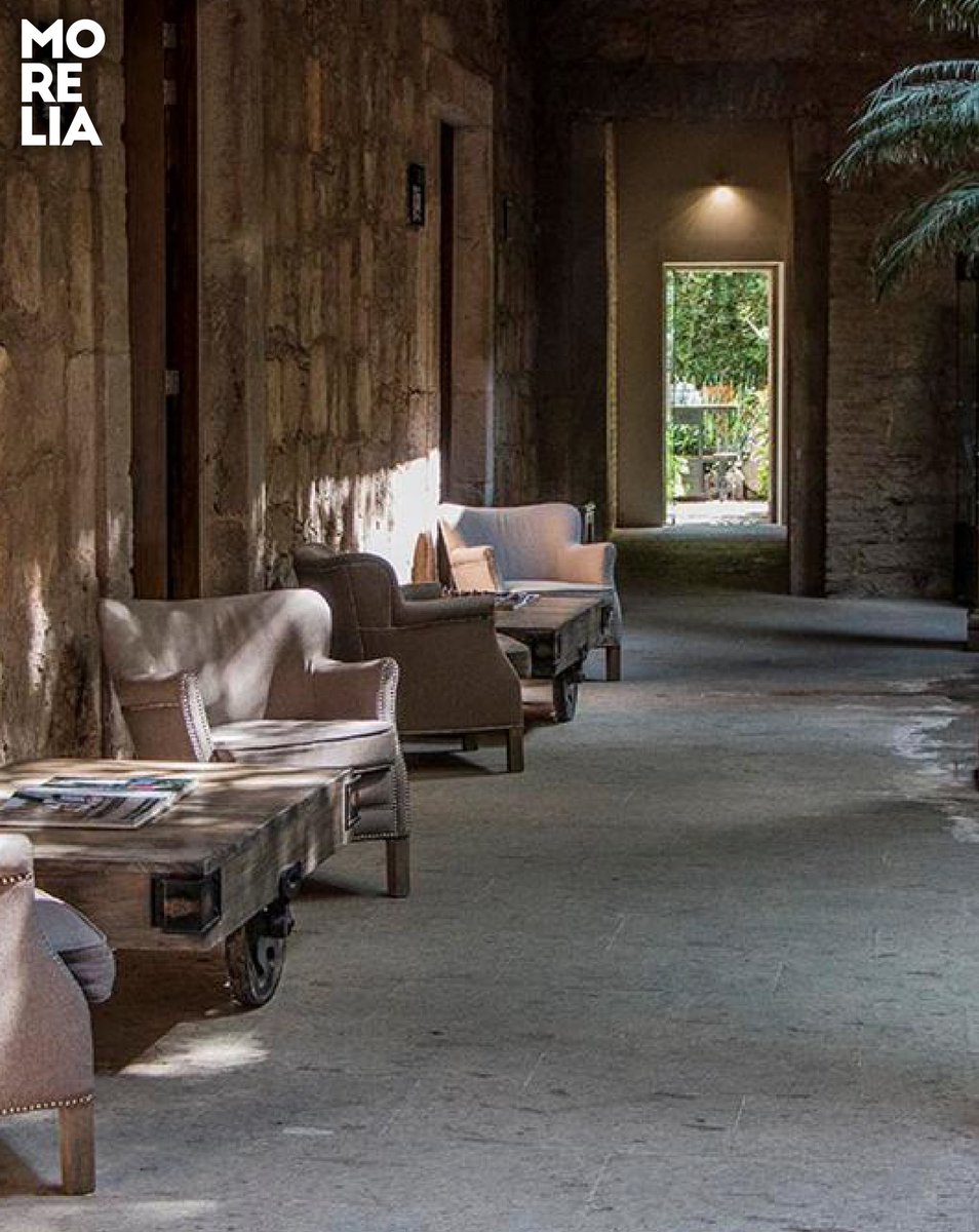 Turismomorelia's tweet photo. #HotelCasaMadero es una magnifica casona estilo colonial construida en el siglo XIX. El lugar perfecto para hospedarte y visitar #Morelia.

#MoreliaDeFinDeSemana #SafeTravels #QuédateEnMéxico
#QuédateConMorelia

@wtandtc @sectur_mx  #GobiernoDeMorelia https://t.co/qdsi0dMDsc