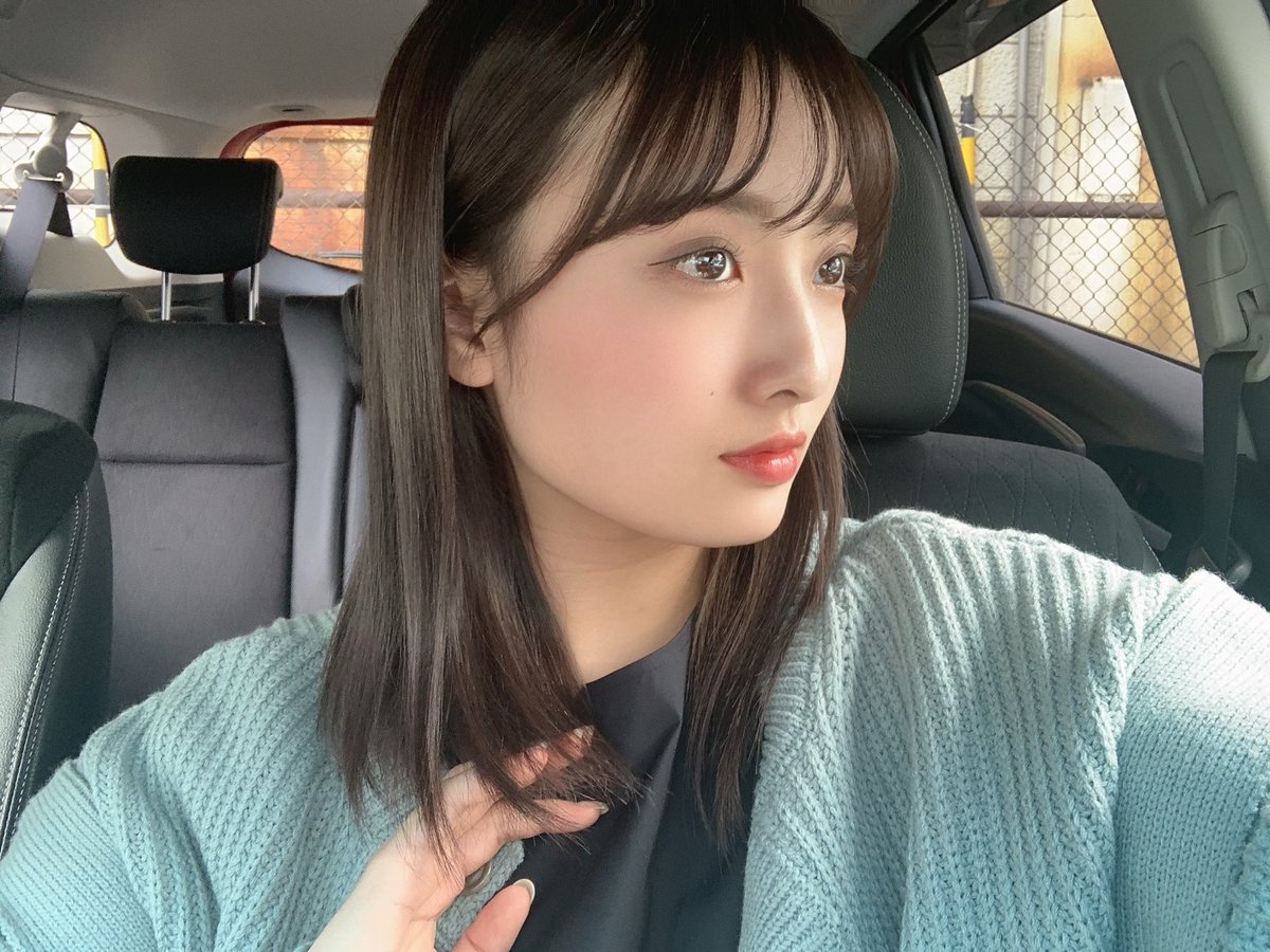 こんにちはー！
髪色黒め×ストレートで大人っぽく🌝
春近づいてきたから、服選ぶの楽しくなってきますね🌸