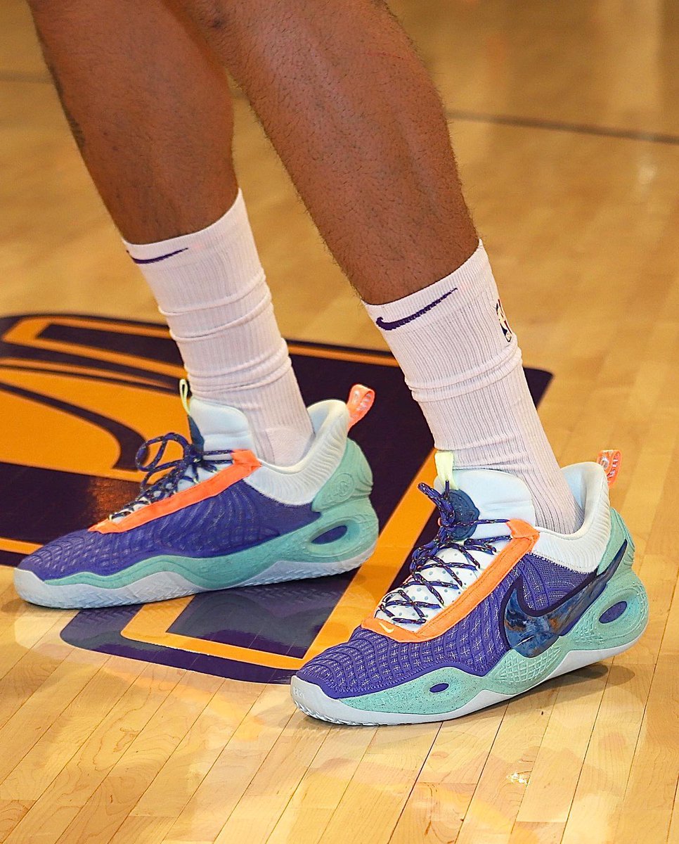 nike cosmic unity nba