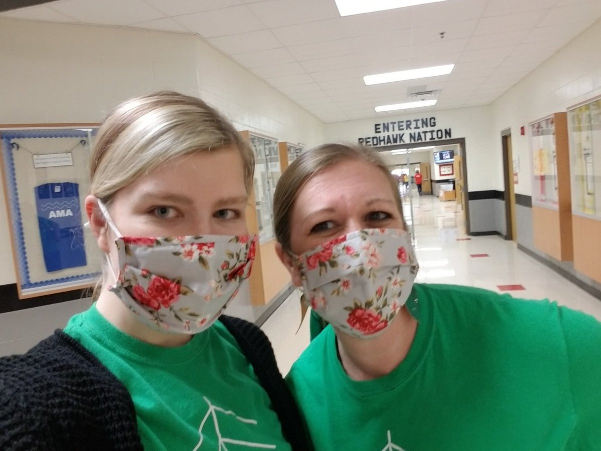 Tribal days are the best! Even better when you find a twin. <a href="/KwilliamsFirst/">Kayla Williams</a> <a href="/ClarkCreekSTEM/">Joey Moss</a> #sixtribes