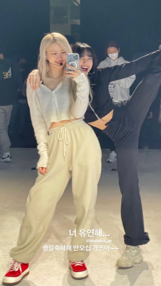 CHAELISA THAI tweet media