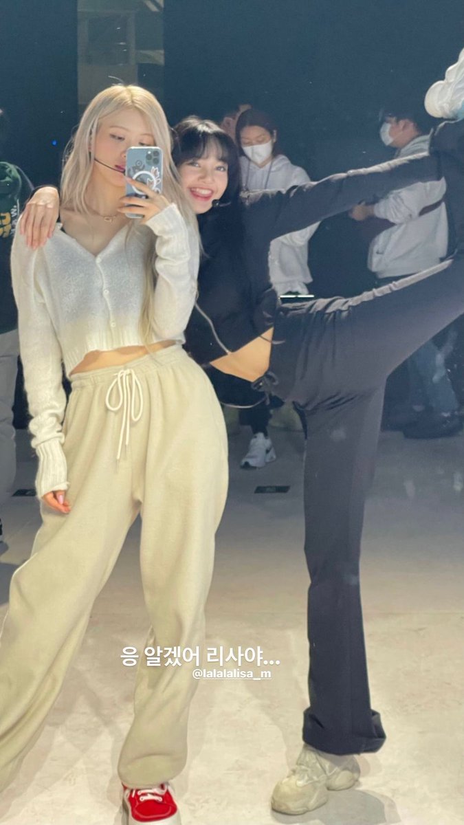 CHAELISA THAI tweet media