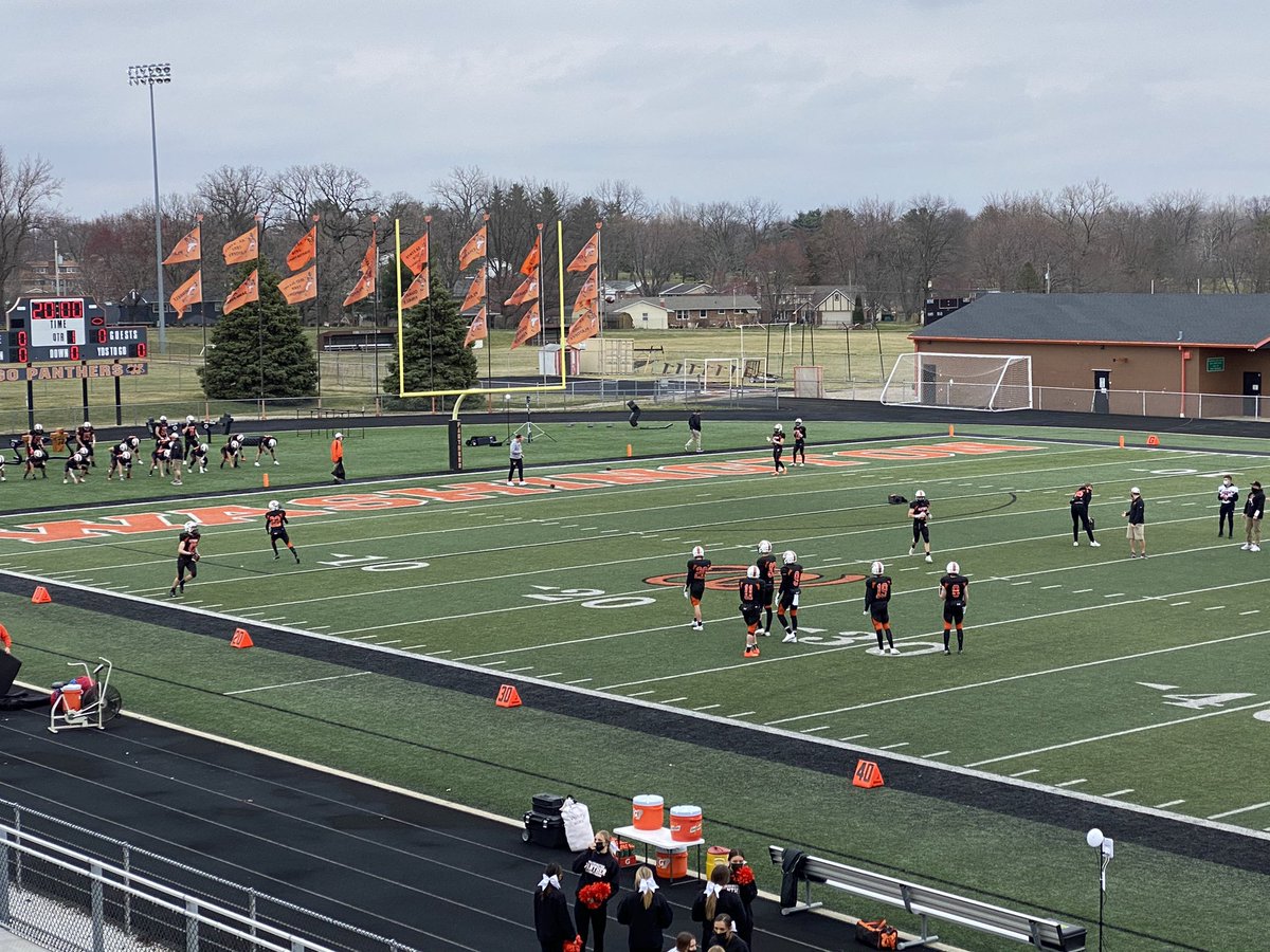 .<a href="/ClutchSportsIL/">Clutch Sports Media</a> will be coming to you live from Babcook Field as @WCHSFootball201 (1-0, 1-0) hosts No. 9 state-ranked <a href="/DunlapFootball/">Dunlap Football</a> (1-0, 1-0) in Mid-Illini Conference football action at 6 p.m. <a href="/JoeyWright2000/">Joey Wright</a> and I will have play-by-play on FREE stream. Tune in! #ClutchUp