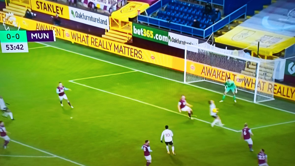 SFowode's tweet photo. So my first 2 Perimeter LED designs was used in 2 different @premierleague games 
#sportsdesign
#premierleague
#IAMSEYI https://t.co/mQj3VMQnQY
