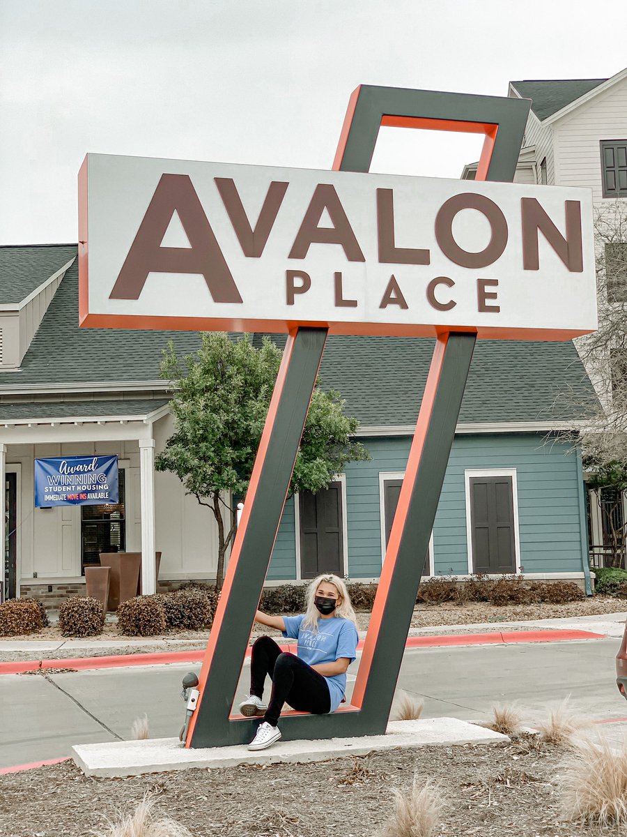 AvalonPlace's tweet photo. 🏡❤️✨ Choose Avalon! 

210-877-0400
Avalonplace@assetliving.com https://t.co/X2DfKCNgtV