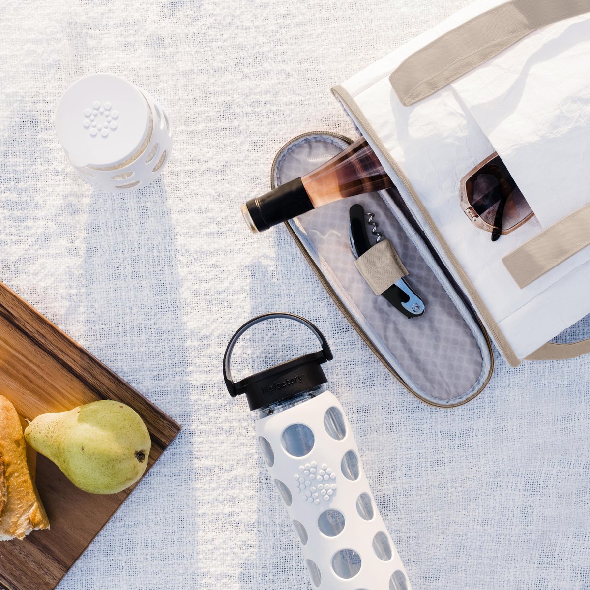 Wherever your perfect afternoon picnic takes you, pack a little extra peace of mind knowing you can care for yourself and the planet. Our insulated wine totes are made with fabric from recycled plastic bottles and washable paper.