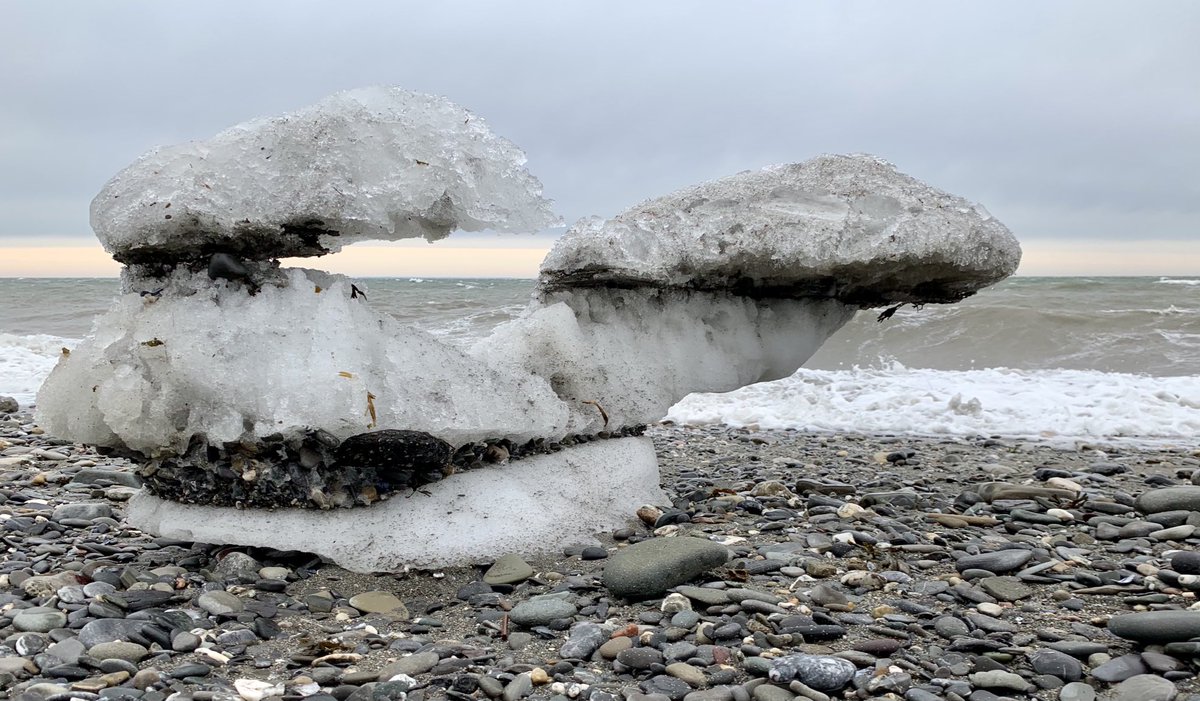 Sculpture de glace réalisée par la dernière marée haute #Matane #Gaspésie #Québec #ArtÉphémère