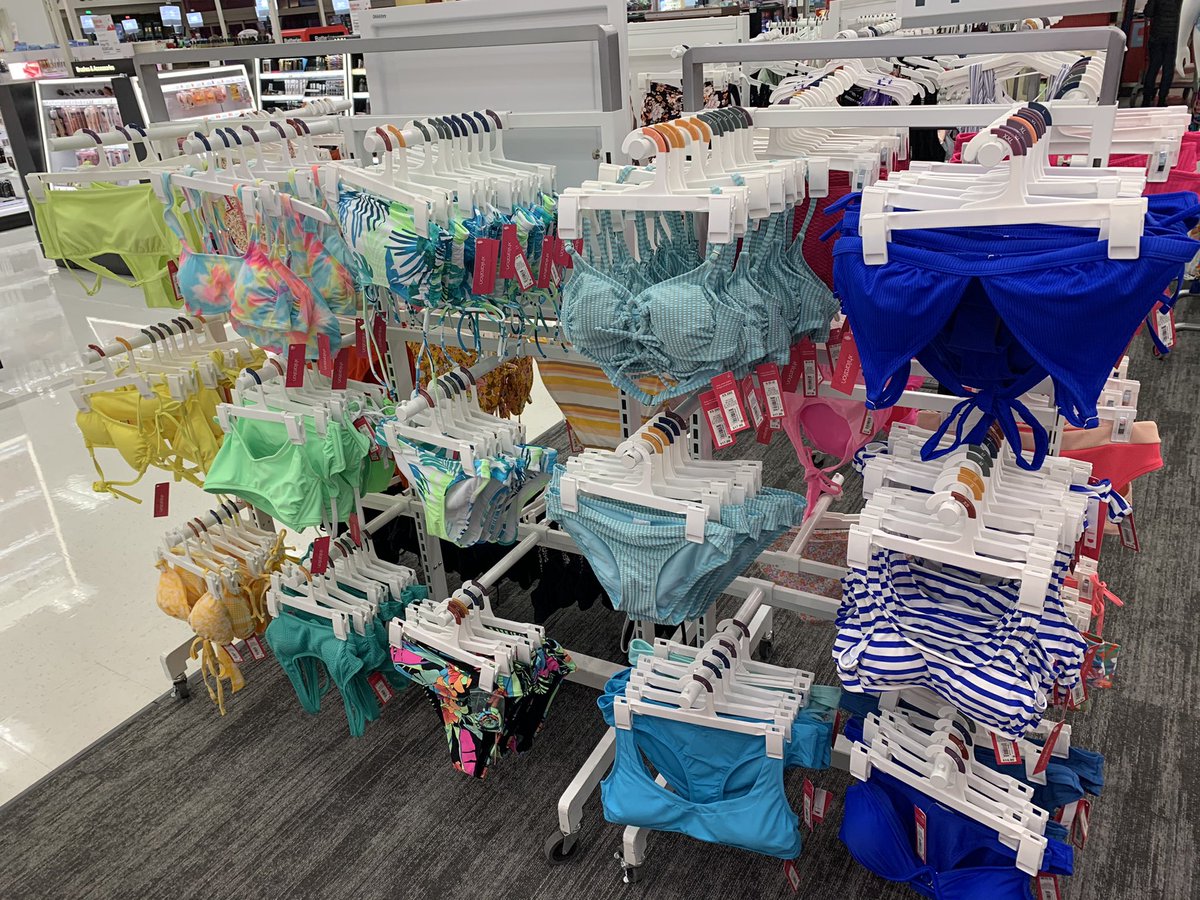 AlexandraLeeeee's tweet photo. @jeffreyddavis1 #justkeepswimming #T2106 https://t.co/4kbCXe8CpE