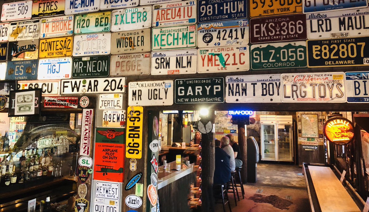 DavidDaleMcCue's tweet photo. Couldnβt think of a better place to celebrate another trip around the sun for @kennychesney than the bars at the end of the world. Happy Birthday! #cheers @noshoesradio @NoShoesNavy #noshoesnation #happybirthday #halfshellrawbar #schoonerwharf https://t.co/KQaIaVEmfC