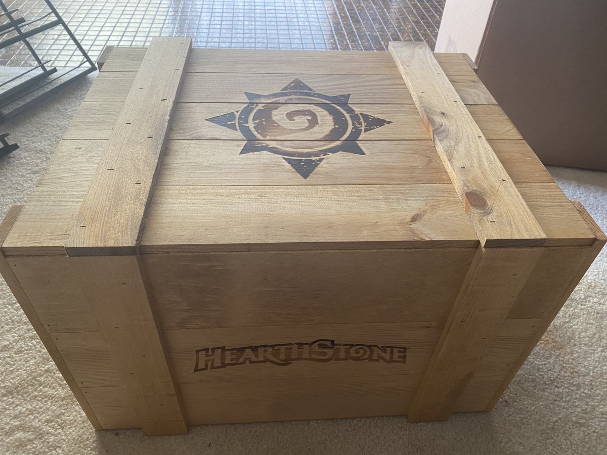 Eldorian's tweet photo. So this arrived today. What’s in the box!? https://t.co/AelcvRQE8J