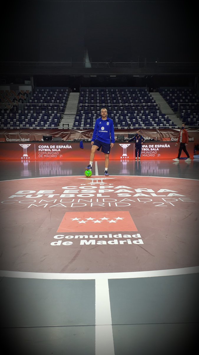 carlosretamar10's tweet photo. Pequeños detalles... cuantas veces habré escuchado eso...
Cuanto te quiero fútbol-sala y cuanto me haces sufrir.
Mucho dolor pero hoy sólo me sale daros las GRACIAS, papá, mamá, Paloma, Pamela, amigos, familia, compañeros, afición...
Os quiero. https://t.co/g0zhiyg74A