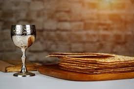 Laurenbdavis's tweet photo. A joyous and blessed #passover to all my #Jewish #FriendsAndRelations https://t.co/aaENVI2iU7