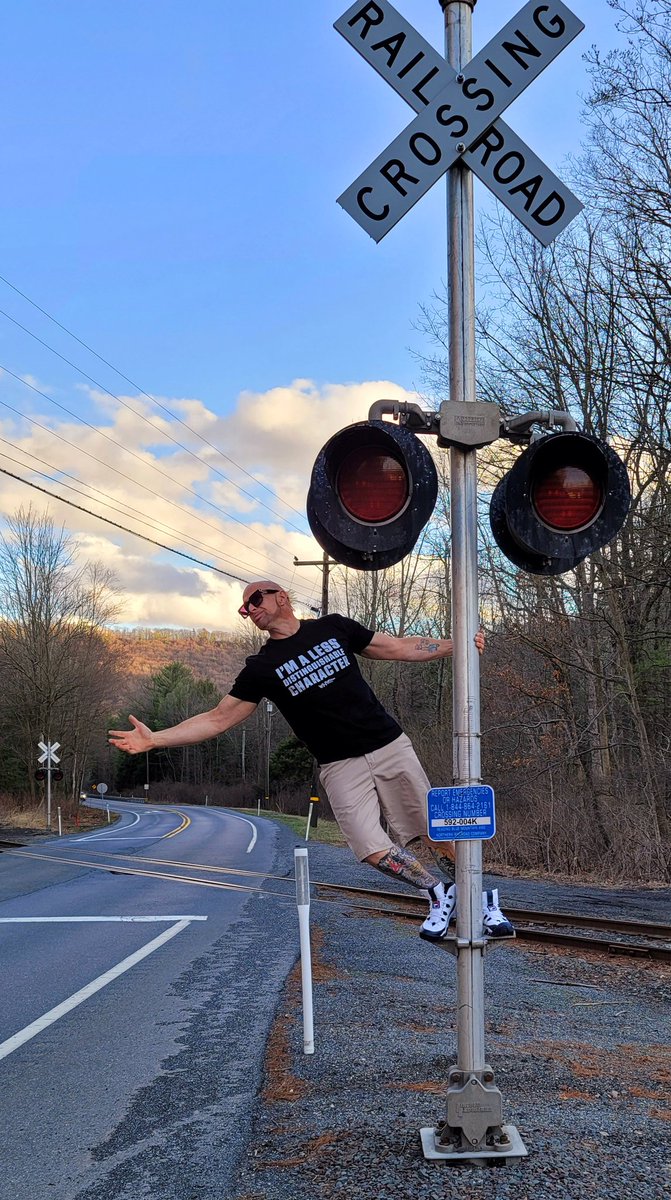 Badmoneyslim's tweet photo. Tonight @tonyschiavone24 will be ZOOMING LIVE for an ENTIRE HOUR @ 10pm on @WHWMonday's patreon. JOIN ME &amp; DON'T MISS OUT ON ALL THE FUN over at https://t.co/KT8KQnvjBG.
(@HeyHeyItsConrad) https://t.co/gBoo9i5SdD