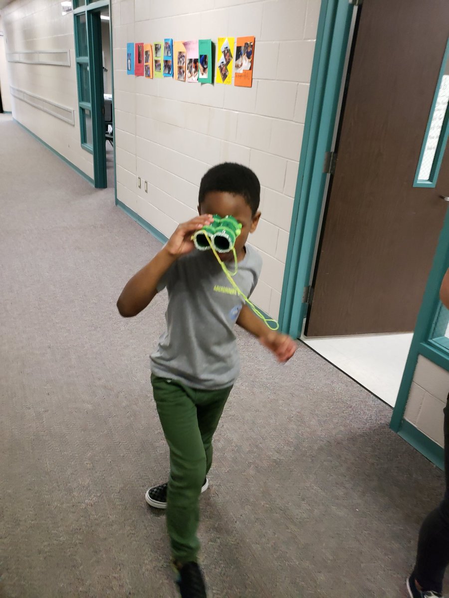 MrsSchmidt_CE's tweet photo. A crazy leprechaun came to visit our class before spring break. He left us clues &amp; problems to solve throughout the school to see if we could catch him with his pot of gold. We didn't catch him but he left us some goodies back in our room! #mbebears2020 #mbeisfamily @MsErin_MBE https://t.co/Uvnk5XOkue