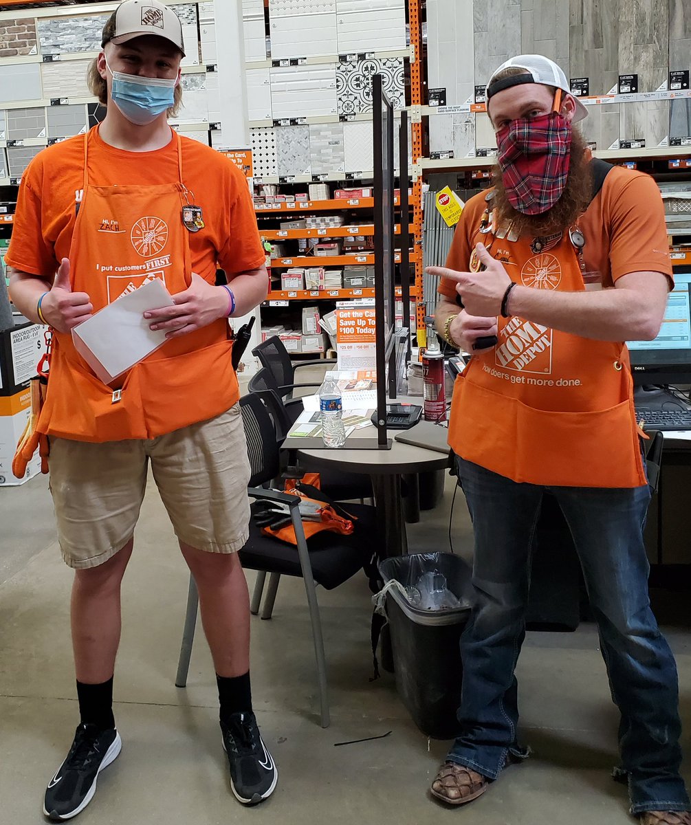 Loree Jenkens-Ray tweet media