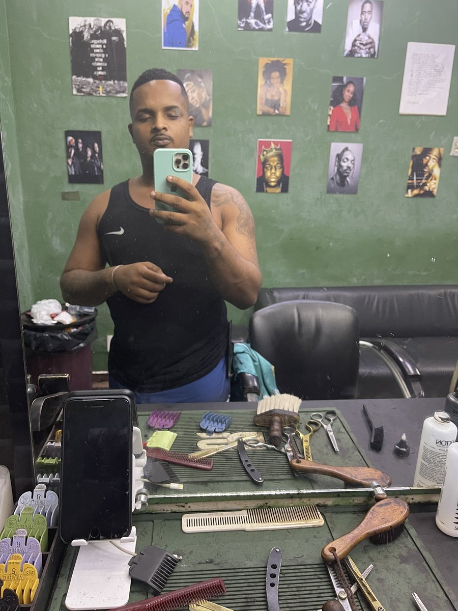 Kebe16250150's tweet photo. ✂️📏 https://t.co/FWboWZjJpM