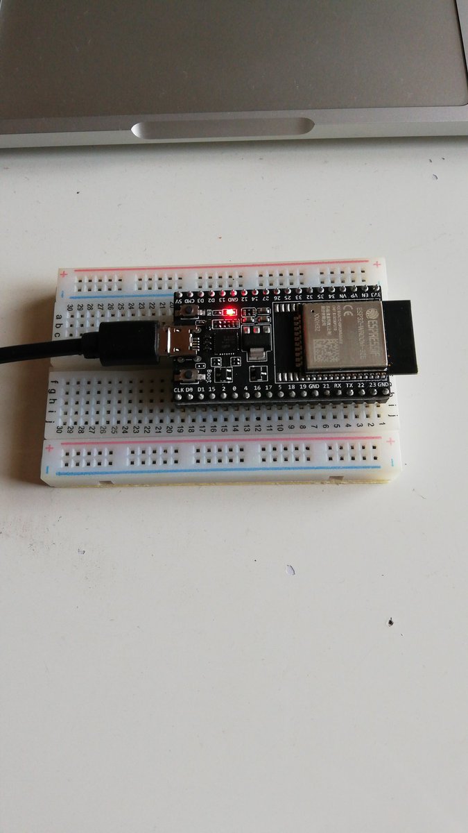 hideki_bd's tweet photo. ESP32-DevKitC-32E
で電子工作始めるぞ！

#電子工作
#esp32 https://t.co/fu9PBRaUFG
