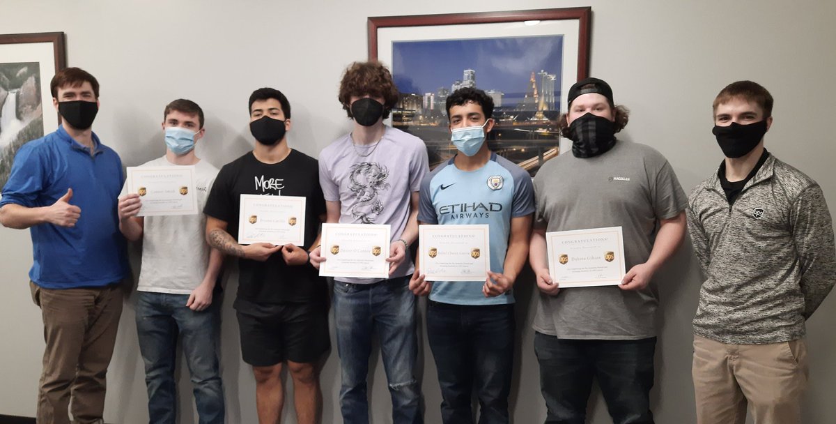 Lenexa Twilight congratulates the first graduating class of 2021!
We appreciate all your hard work to succeed in your first 30 days! 🥳🎉
<a href="/tannercain98/">Tanner Cain</a> <a href="/bgtighe/">Brian Tighe</a> <a href="/joeboyleups/">Joe Boyle</a> <a href="/UPSfinest1907/">Shannon Hayden</a> <a href="/DMcIntyre_1907/">Dylan McIntyre</a> <a href="/Courtneybarham4/">Courtney barham</a> <a href="/CGrosshuesch/">Calvin Grosshuesch</a>