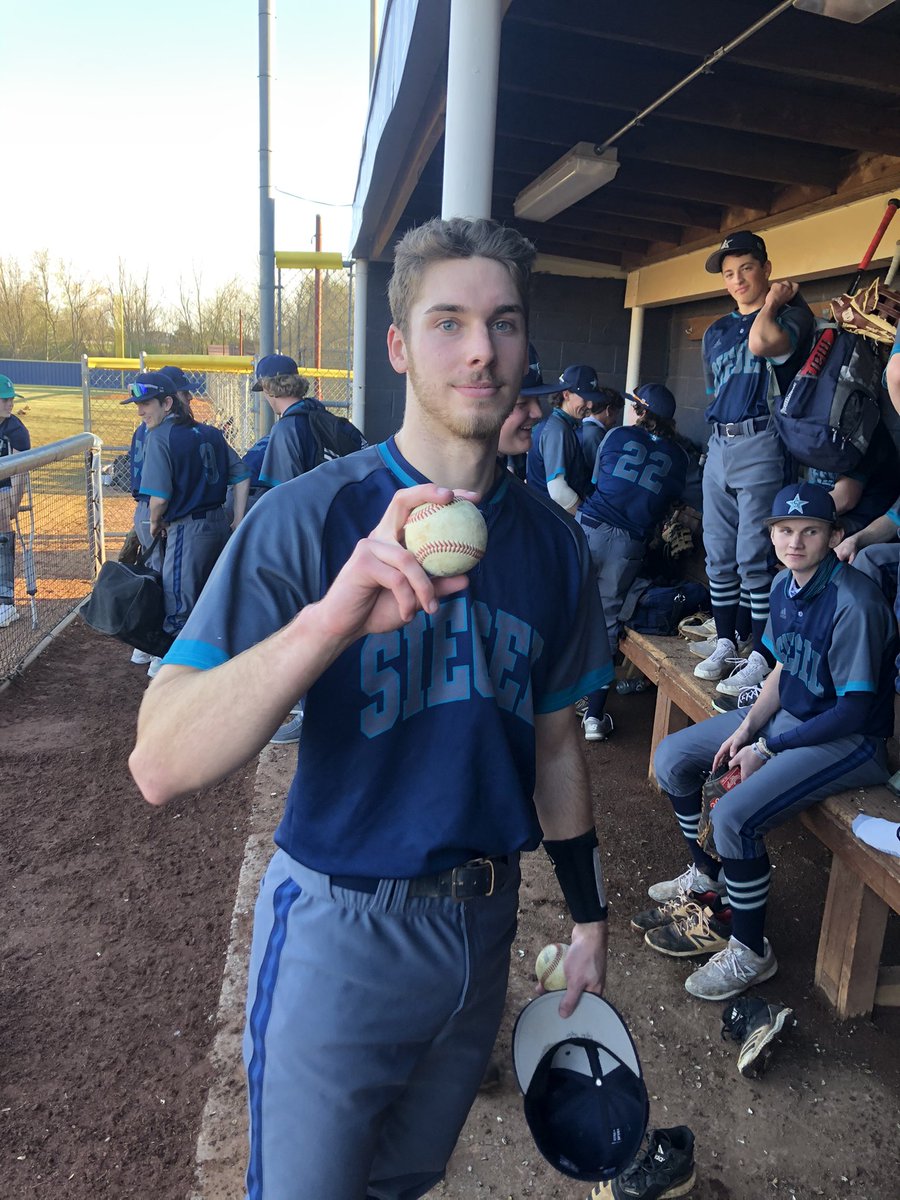 🚨WALKOFF🚨base-hit by Gumby @Dylan_WT2021 groooovveeee streeeettt
Tomorrow same place against independence @ 11