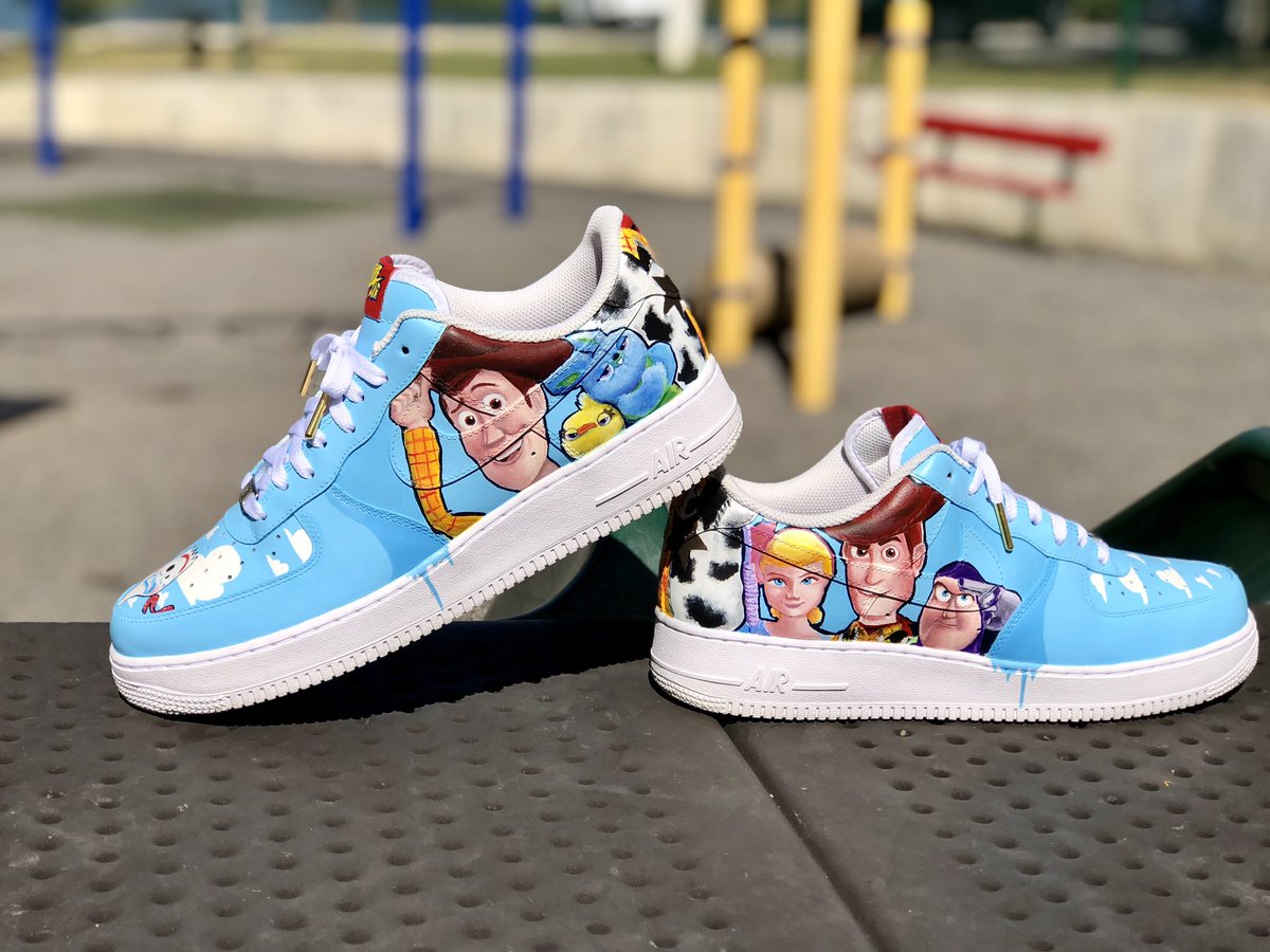 DropKicksCustom's tweet image. Working