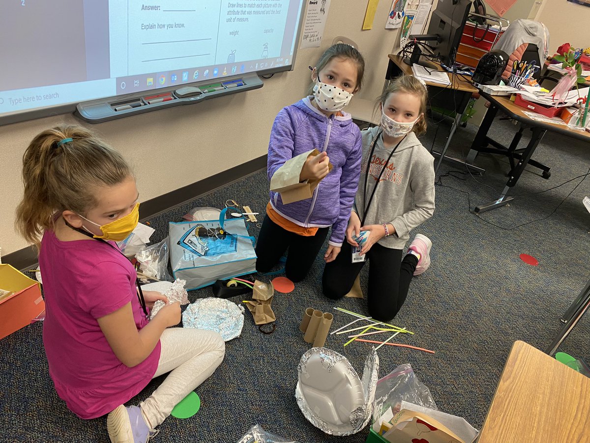 Even after our field trip was over these girls used their morning time to continue our STEAM activity of building a solar oven. Future engineers??🧐<a href="/TWEHowl/">Tom Wilson Elementary</a> #girlpower