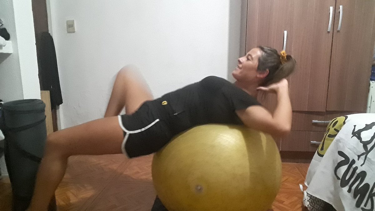 LorenaLorenzoPT's tweet photo. Día 2... #RetoABS #Abdominales 

Te animas? https://t.co/GycqXXi0C7
