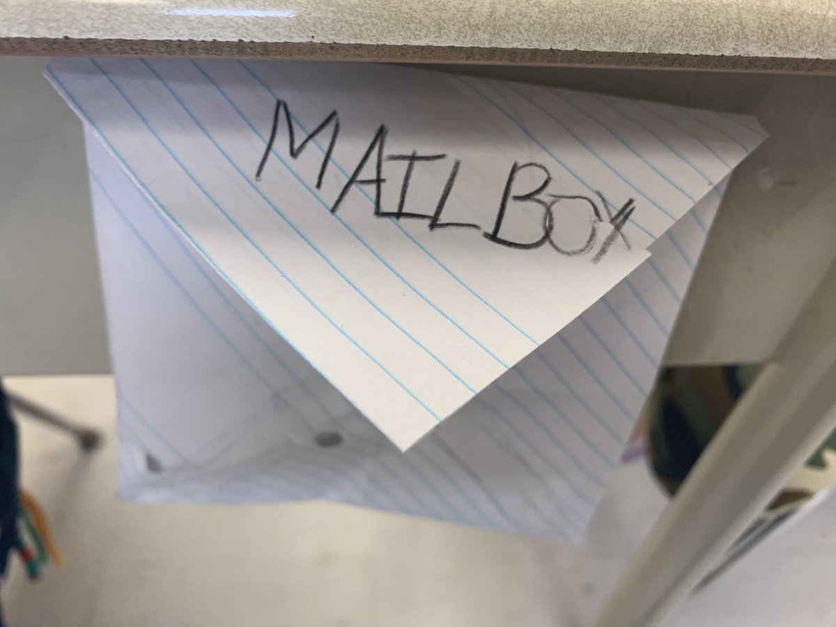 Ms_Italiano's tweet photo. This week we made mailboxes to send each other weekly messages to keep the spirits up #positivity 🥰💌 https://t.co/kF6npdTqTW