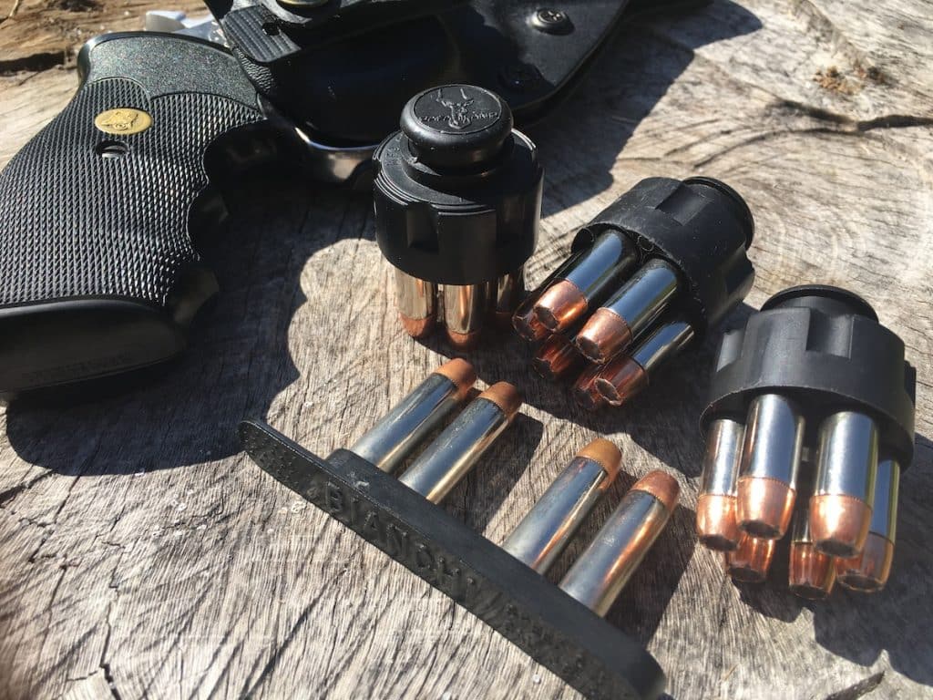USACarry's tweet photo. Ruminations: Exploring a Reload Technique for the Revolver

https://t.co/6UlmBfpJ2M

#firearms #guns #concealedcarry #ccw #alwayscarry #selfdefense https://t.co/QJJiSJT0n0