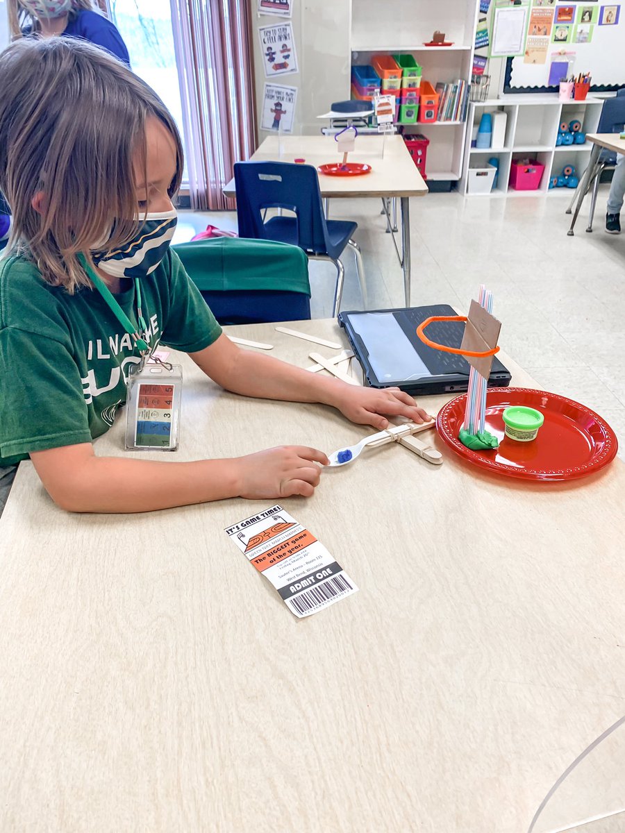 Sometimes you gotta take your best shot! 🏀 These ballers made a Slam Dunk during our basketball day today. Check out these hoops and catapults they made!