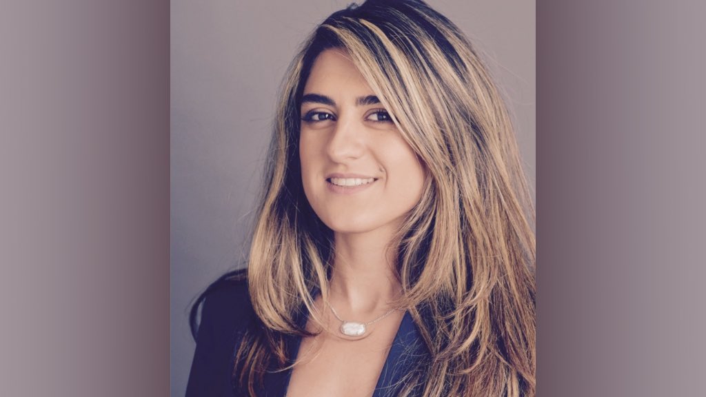PromiseInstUCLA's tweet photo. 🙌 #PromiseAlumni Shireen Tavakoli ‘17 was one of our first Promise Inst. Fellows. She worked for the @UN High Commissioner @Refugees, then as a Refugee Status Determination Associate on regional issues and now she has her own firm! We’re proud as can be 🎊🌟 #UCLALawAlum https://t.co/ft871aFlFV
