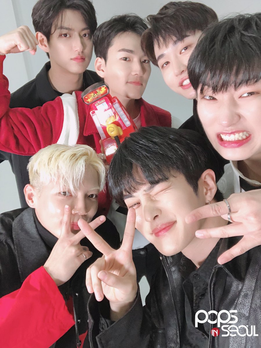 Pops in Seoul tweet media