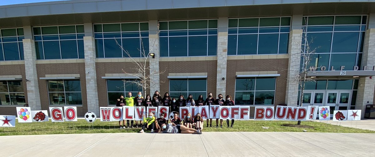 Weiss_WSoccer's tweet photo. It’s about that time! Come see us at #thePfield as we host @andersonhighschool in the 1st round of state playoffs! ⚽️🐺#WolfpackProud #GoPack #HowlYeah #1Pack1Goal https://t.co/M40EcTiiKl